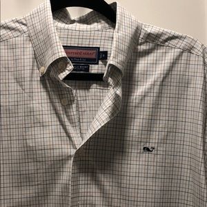 Amazing condition men’s Vineyard Vines shirt